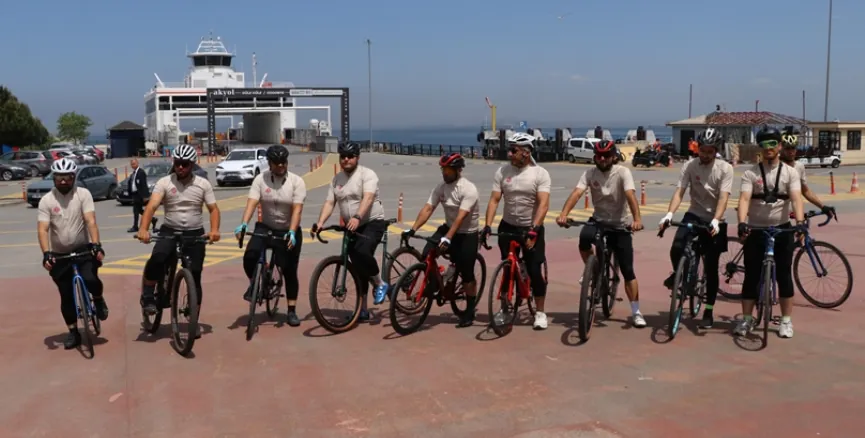 “Doğaya vakıf ol” sloganıyla İstanbul’dan Bursa’ya pedal çeviriyorlar